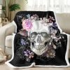 1 pc Floral Skull Throw Blanket, Gothic Sugar Skull with Watercolor Flowers Blanket, Black Background Cozy Sherpa Blanket