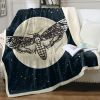 1 pc Death Moth Moon Star Throw Blanket, Gothic Skull Moth Sherpa Blanket, Dark Academia Celestial Blanket for Couch Bed Sofa