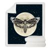 1 pc Death Moth Moon Star Throw Blanket, Gothic Skull Moth Sherpa Blanket, Dark Academia Celestial Blanket for Couch Bed Sofa
